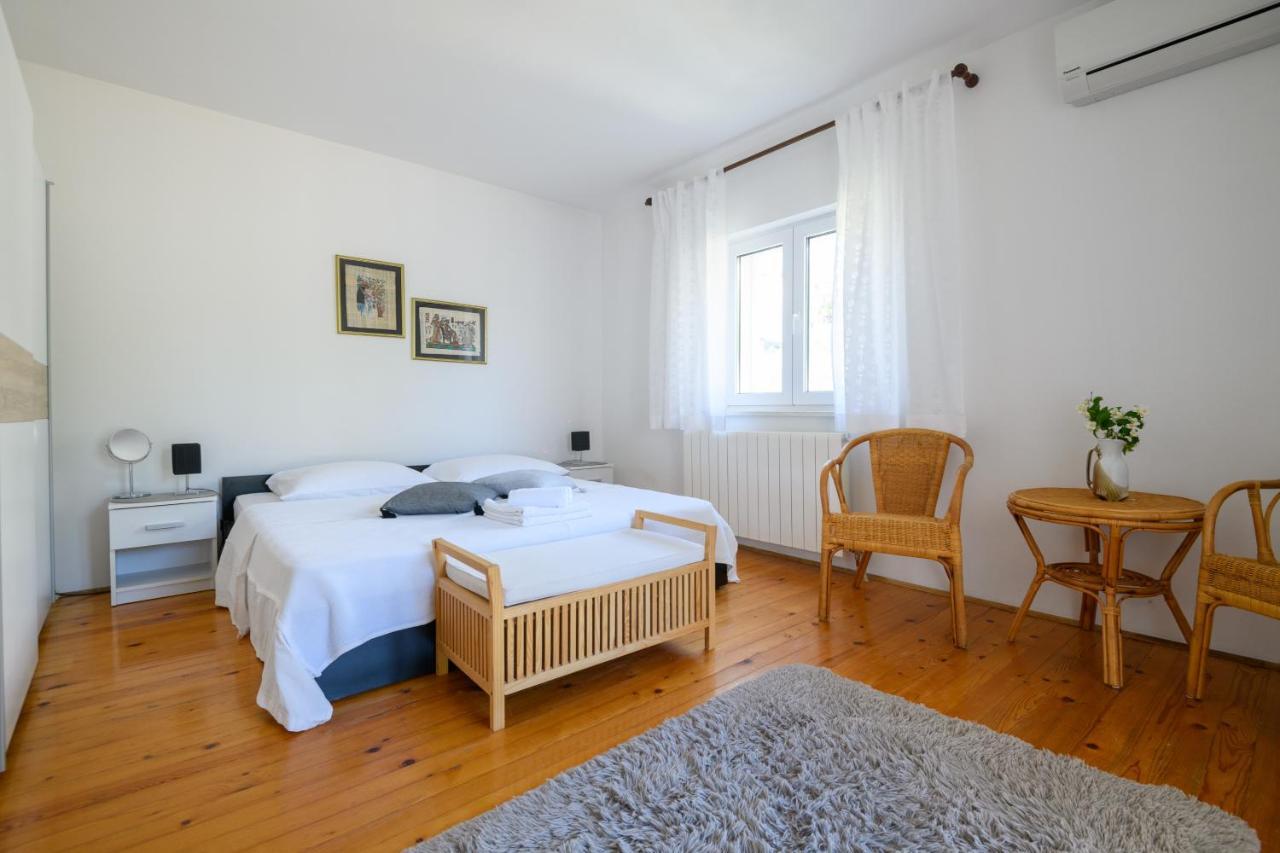 מליני Holiday Residence Zvono מראה חיצוני תמונה