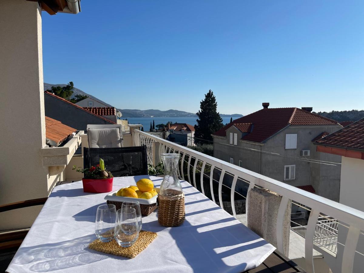 מליני Holiday Residence Zvono מראה חיצוני תמונה